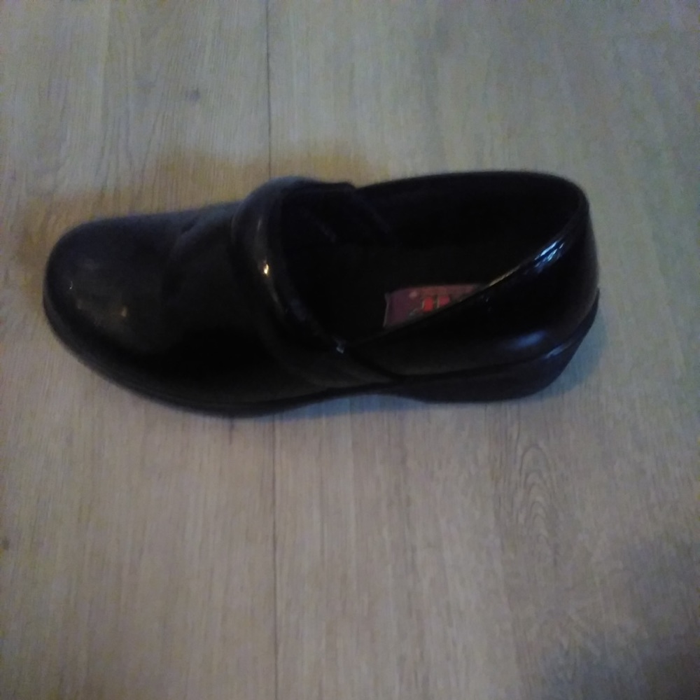 Sparkley clogs - Picture 2 of 2